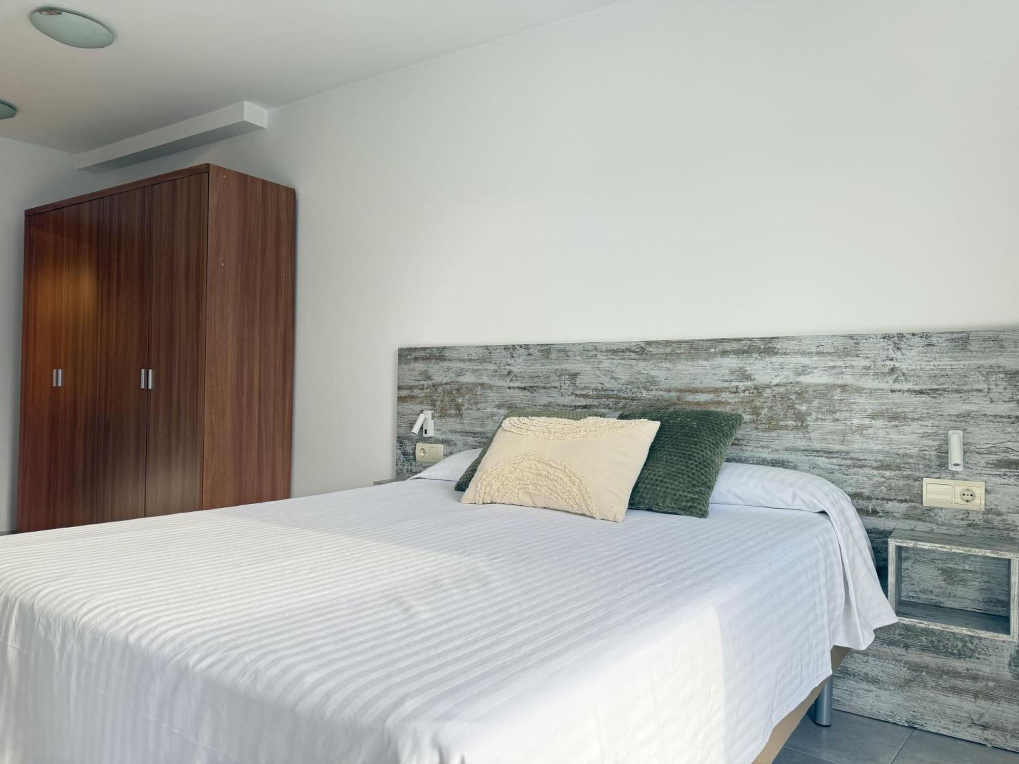Ferienwohnung Agi Riera Ginjolers Roses Exterior foto